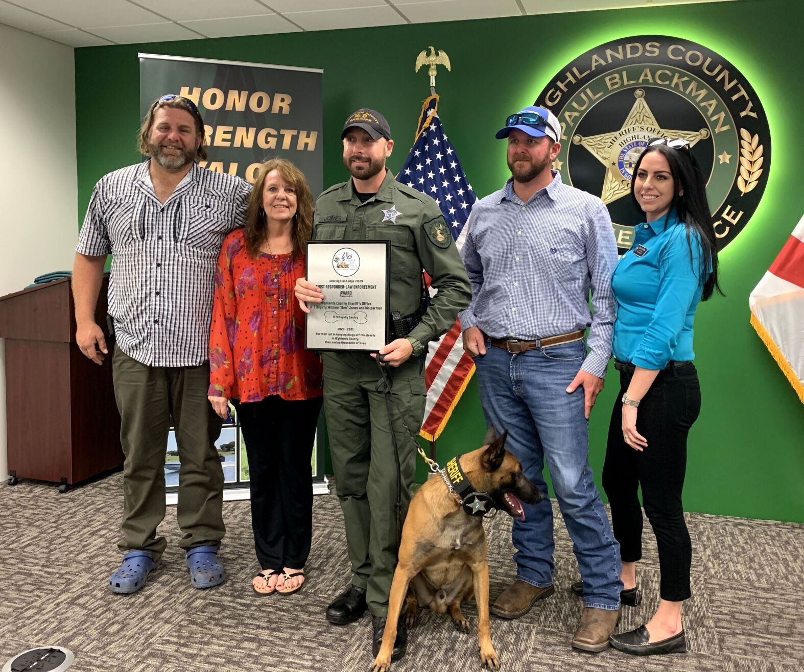 Deputy Jones and Gentry with family